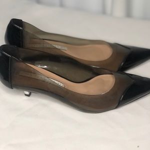 Kitten heel black pumps